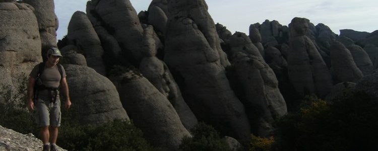 Joaquín y detrás Les Agulles