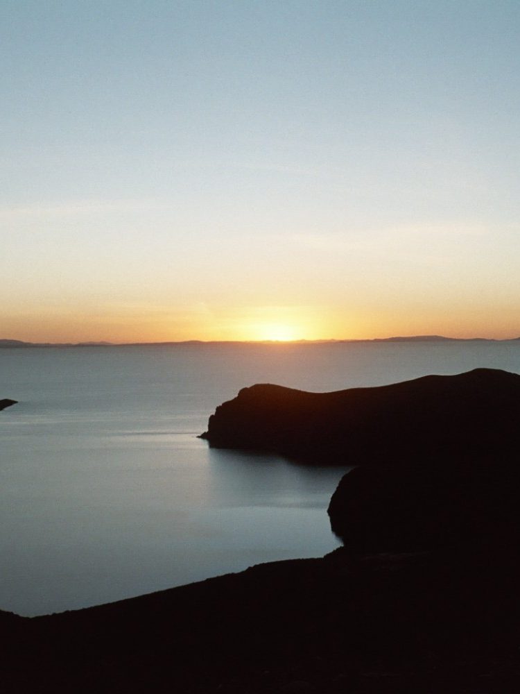 Atardecer en la Isla del Sol, en el Lago Titicaca