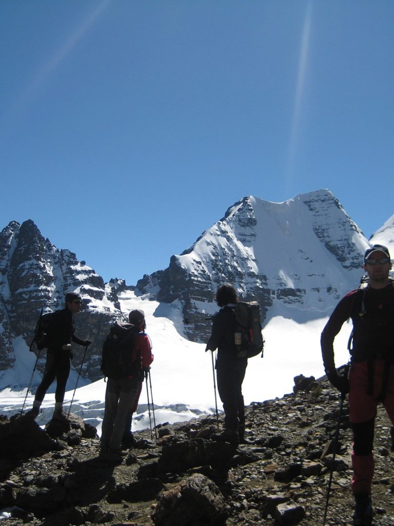 A la derecha Javi, a la izquierda Joaquín, detrás a la derecha la Cabeza de Cóndor con su Ala Izquierda a su izquierda