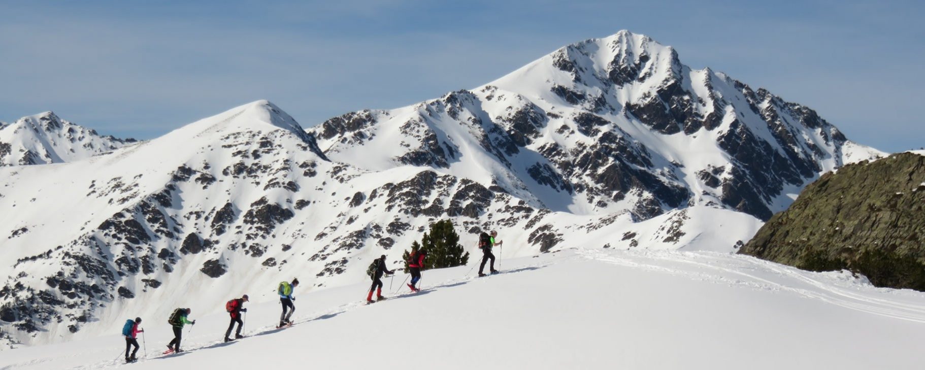 Al fondo el Pic de La Font Blanca
