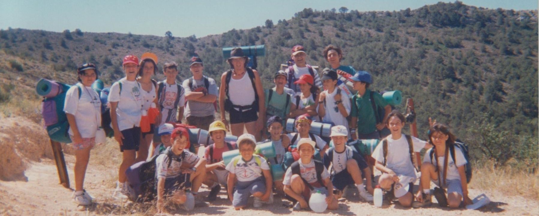 Los monitores: Manolo Cano en el centro, Jesús y Vicente a la derecha. A cada lado de Manolo Cano, Joni y Filiu