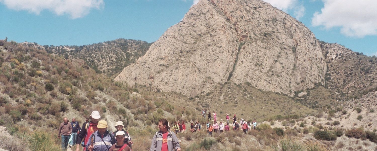 Atrás dejamos el Agudo por su cara sur