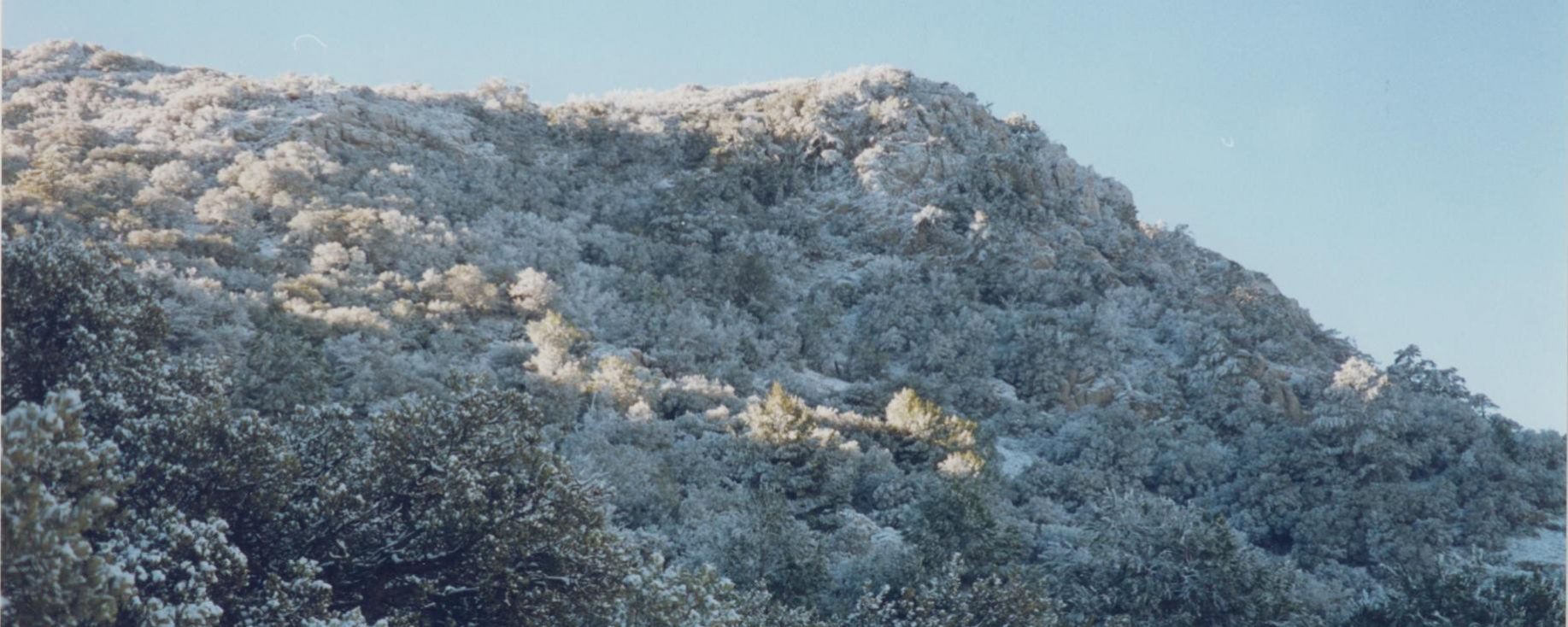 Una de las cimas del Carche