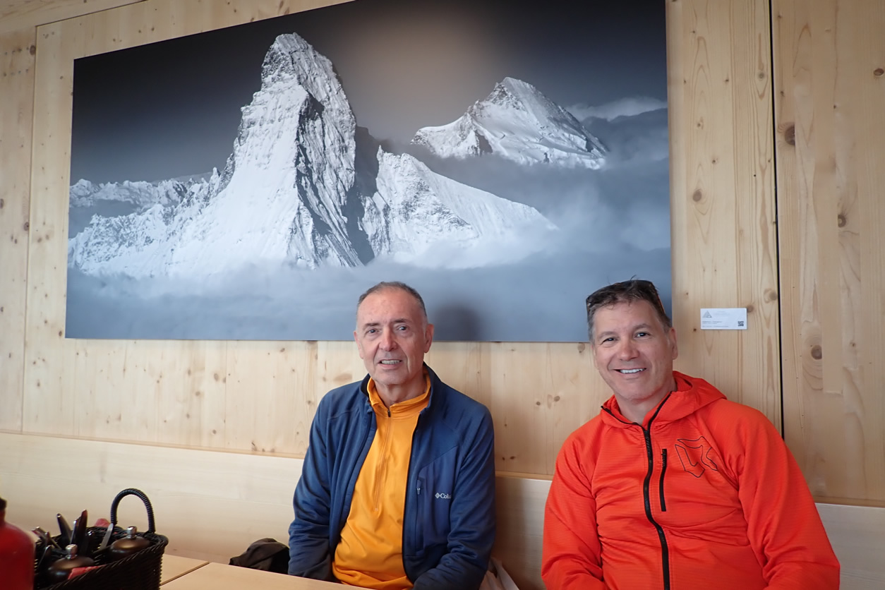 Jordi y Francesc en el Refugio Hörnli, 3.260 mts.